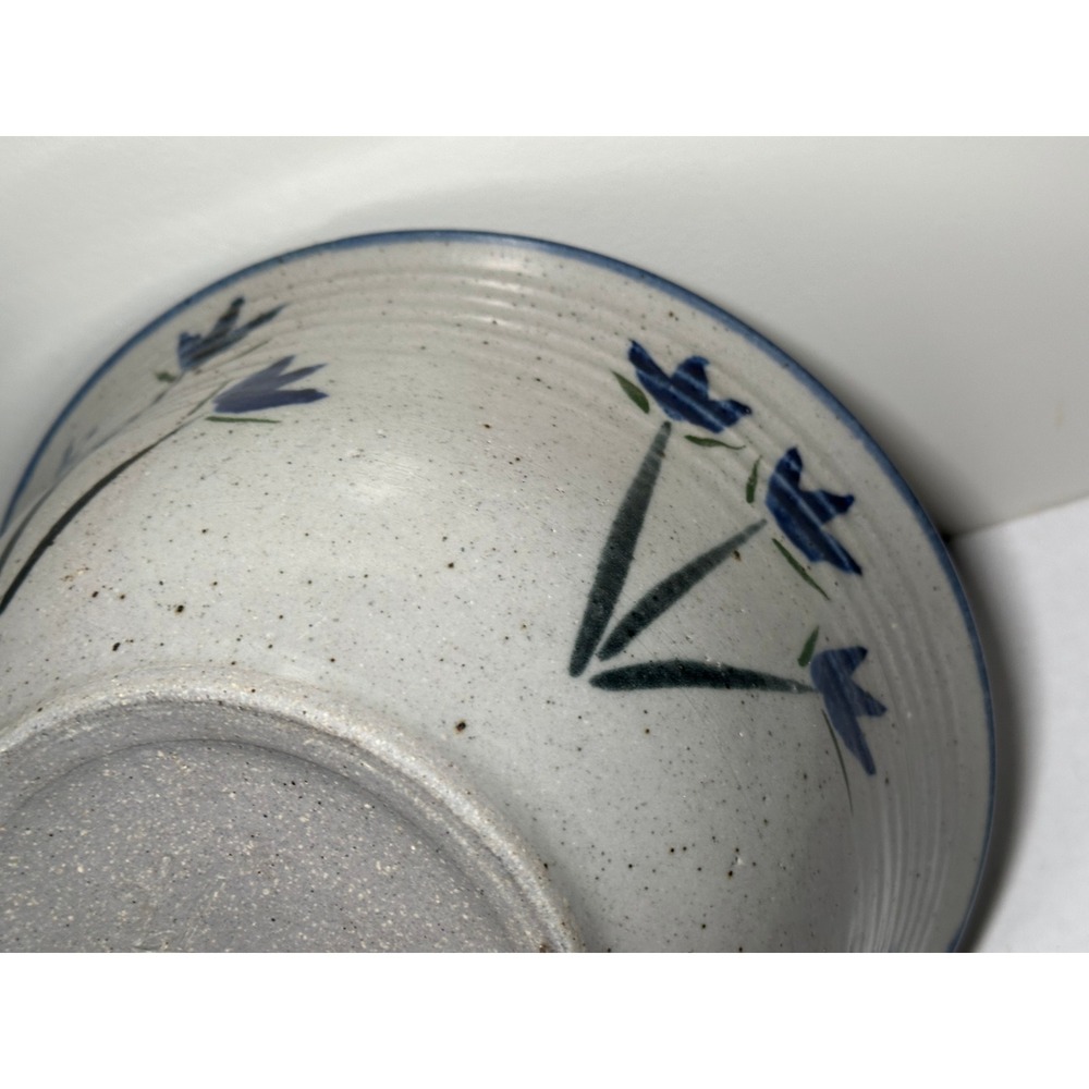 Speckled Stoneware Pottery Bowl‎ Blue Floral Hand Painted Signed Rustic 10" - Picture 3 of 8